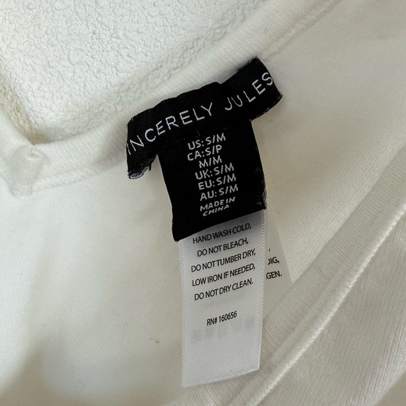 Sincerely Jules White V-Neck Tank Top - Picture 2 of 3
